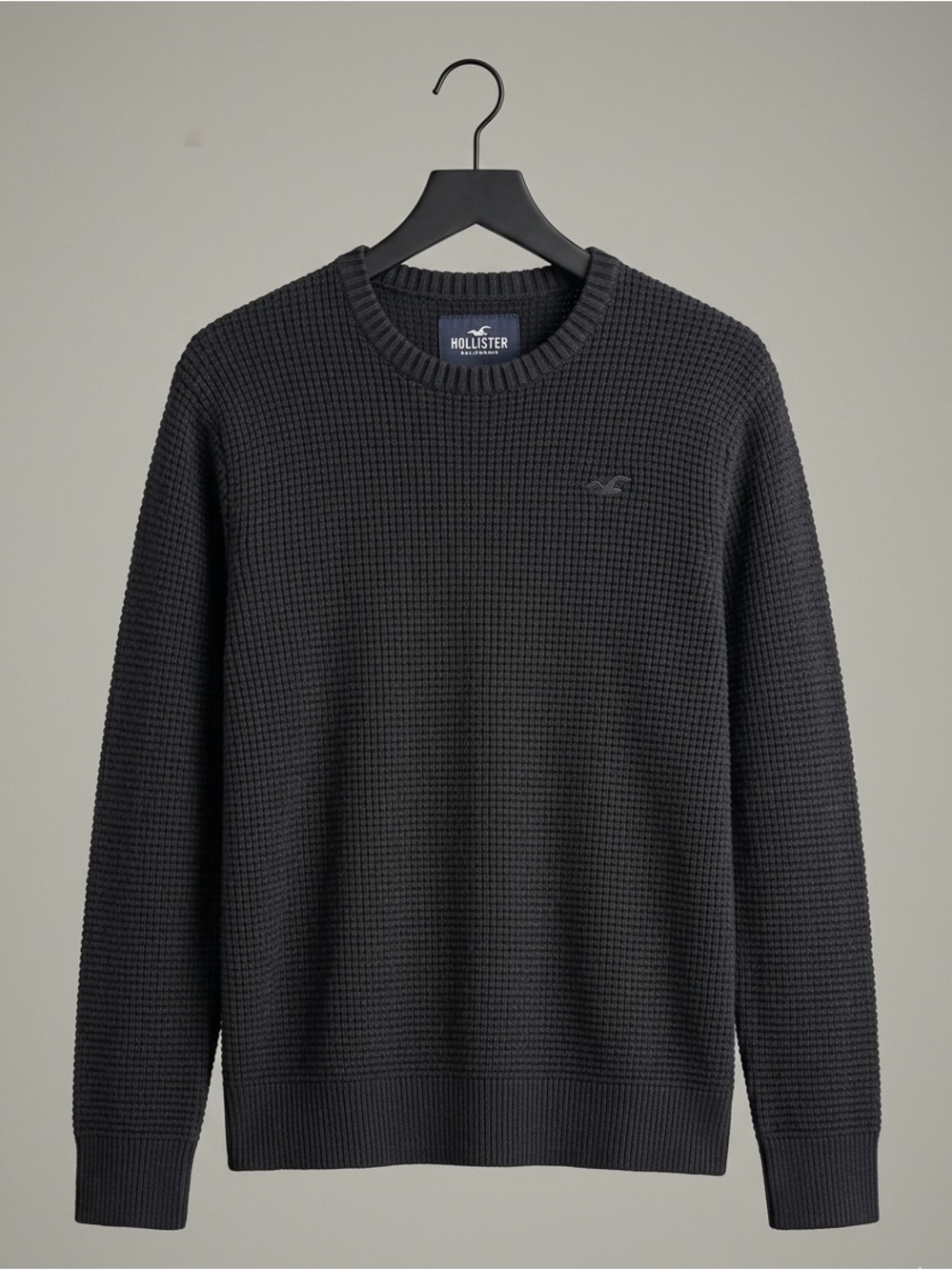 Hollister Men's Black Waffle-Knit Crewneck Sweater - Y2K - capsule wardrobe XL